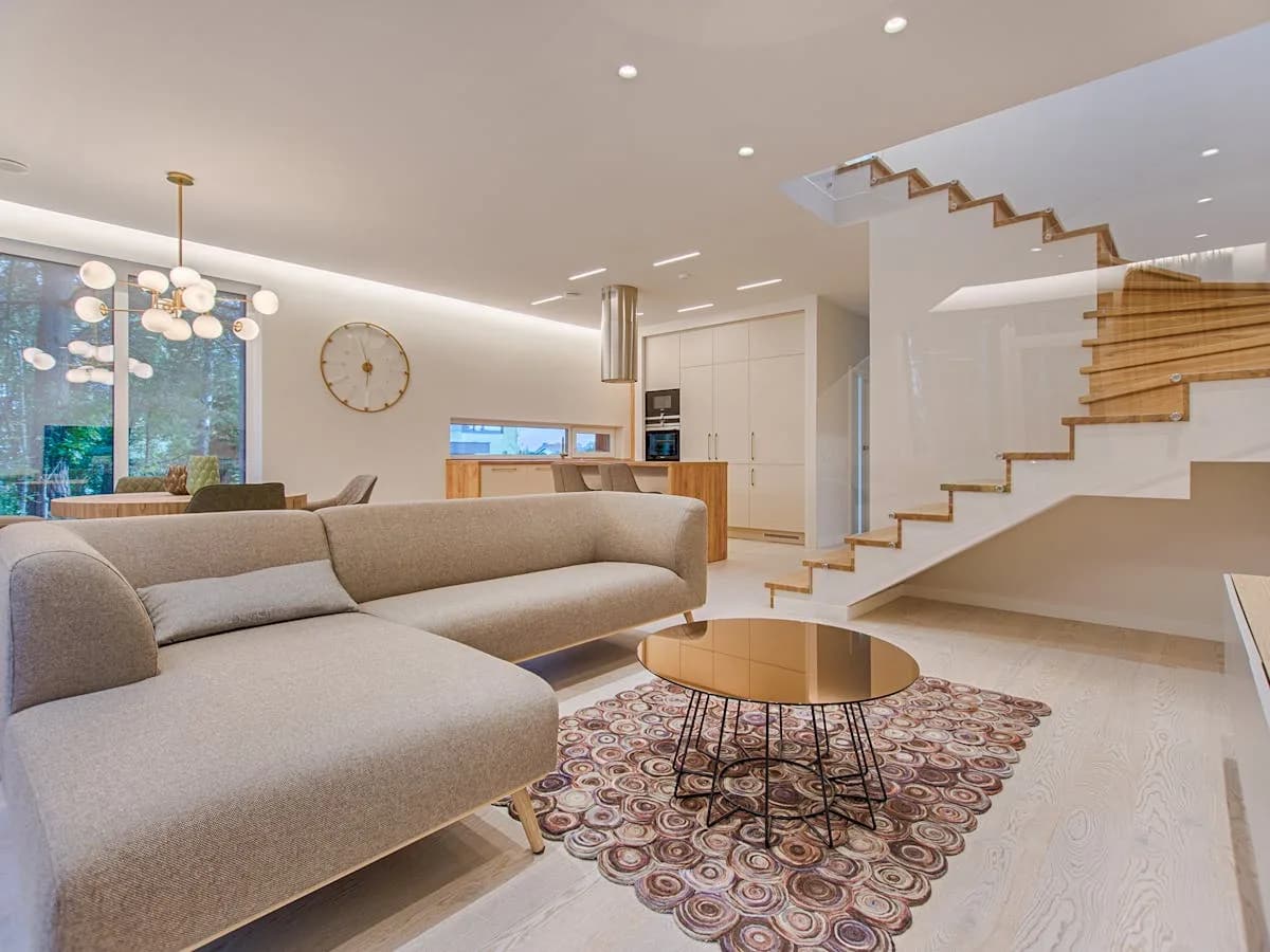 Antalya ev apartman ilaçlama — modern daire iç mekânı